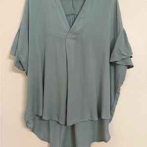 Mustard Seed Sage Green Flowy Blouse Ruffle Sleeve Tunic Top Size M